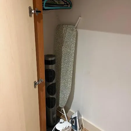 Large Room And Private Bathroom Londres Extérieur photo